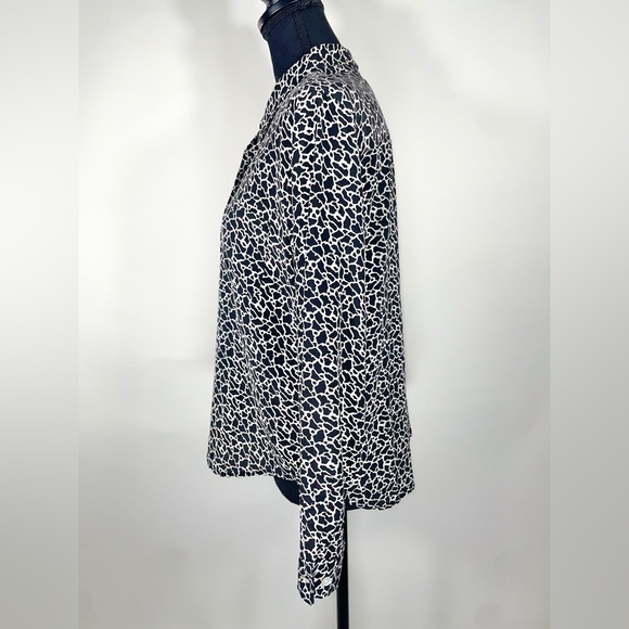 Abstract Print Blouse - Picture 2 of 5